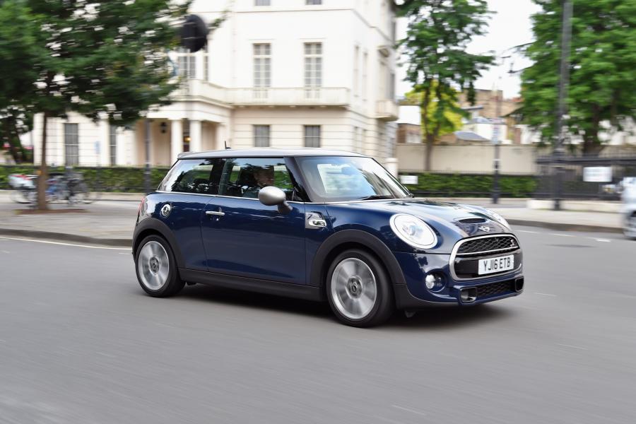  Mini Cooper S Seven 2016 года  (UK) (фото 28 из 30)